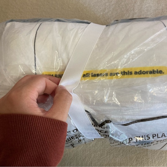 Glowforge Laser Limited Edition White Mascot Plushie - Picture 5 of 8